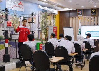 Kelas Industri Digital untuk Siswa dan Guru melalui Fiber Academy dari Telkom Akses