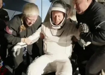 Sempat Tinggal 9 Bulan di Luar Angkasa, Astronaut Umumkan Pensiun