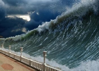 Megathrust dan Tsunami Raksasa Terjadi Berulang Kali di Selatan Jawa