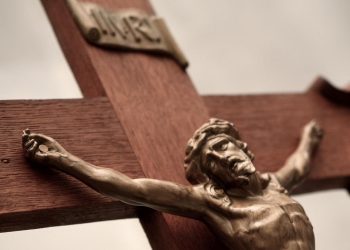 Penelitian Kain Kafan Menyampaikan Temuan Baru tentang Pemakaman Yesus Kristus