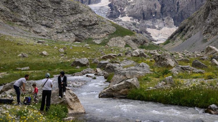 Gletser Turki Terkena Dampak Fenomena Neraka Bocor Terbaru