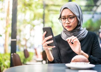 8 Cara Amankan Nomor Hp dari Teror Pinjol dengan Bebas dan Efektif