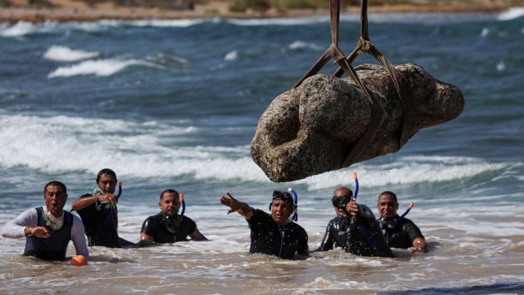 Menggali Sisa-Sisa Peradaban Kuno Mesir yang Terkubur di Bawah Laut
