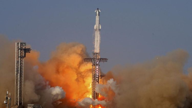 Industri Antariksa di Ujung Jurang Elon Musk dan SpaceX