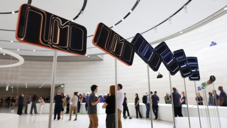 Penampilan Perdana iPhone 17 dan Gadget Baru dari Apple