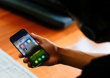 Australia Larang Anak di Bawah 16 Tahun Gunakan Medsos Mulai Desember