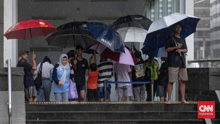 Musim Peralihan Hujan Deras Waspadai di Waktu-waktu Tertentu