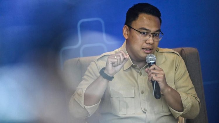 Angga Raka Klarifikasi Mengenai Jabatan Wamenkomdigi yang Masih Disandangnya