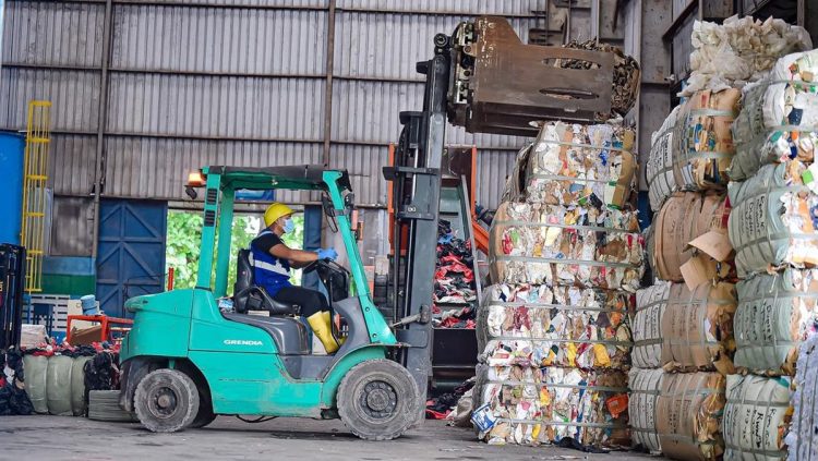 64 Ribu Ton Sampah Diolah Selama 10 Tahun Kurangi Emisi Hingga 28 Ribu Ton