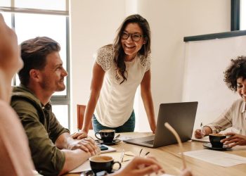 Generasi Z Menghadapi Ancaman ‘Kiamat Kerja’ Akibat Ledakan Teknologi AI