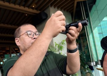 Mencoba Kit Fotografi X300 Pro, Zoom Jauh Tanpa Mengurangi Detail dan Stabilitas