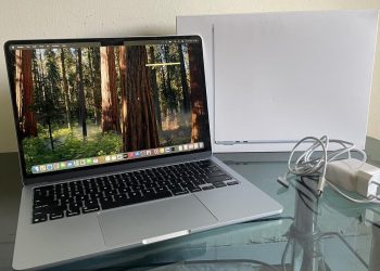 Pengalaman Menggunakan Laptop Tipis M4 yang Bikin Pengguna Windows Pindah Haluan