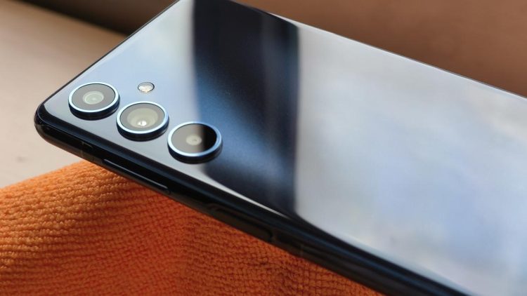 Uji One UI 8.5 untuk Galaxy M Series Telah Dimulai