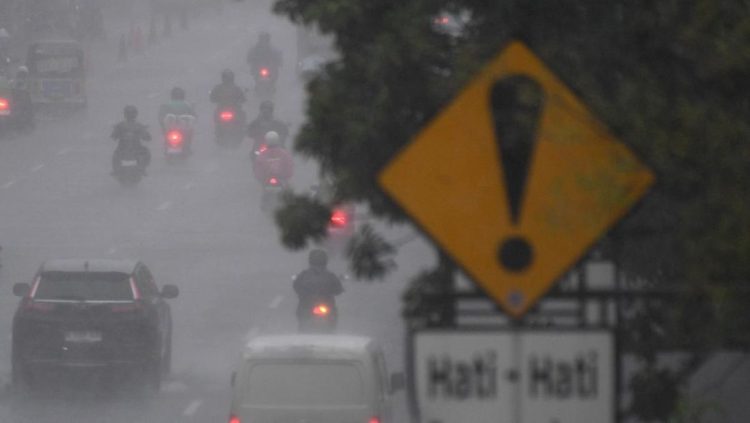 Bibit 93S Berpotensi Menjadi Siklon Tropis, Waspada Terhadap Dampaknya