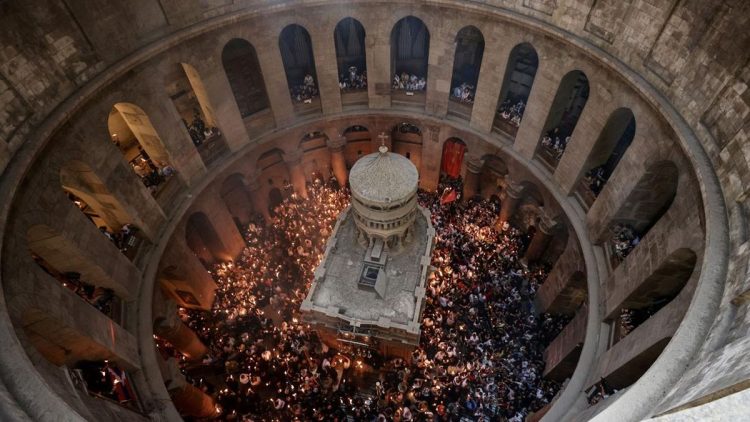Penemuan Arkeologi di Bawah Makam Yesus Memperkuat Catatan Akitab