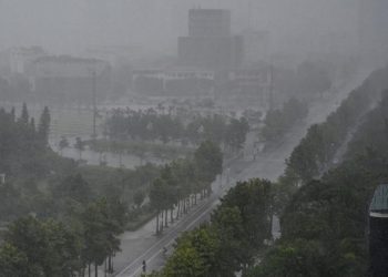 Lautan Mendidih, Pakar Peringatkan Badai Akan Semakin Hebat