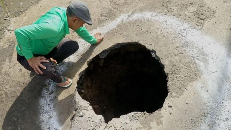 Kejadian Sinkhole di Sumbar dan Penjelasan Pakar tentang Peran Siklon Senyar