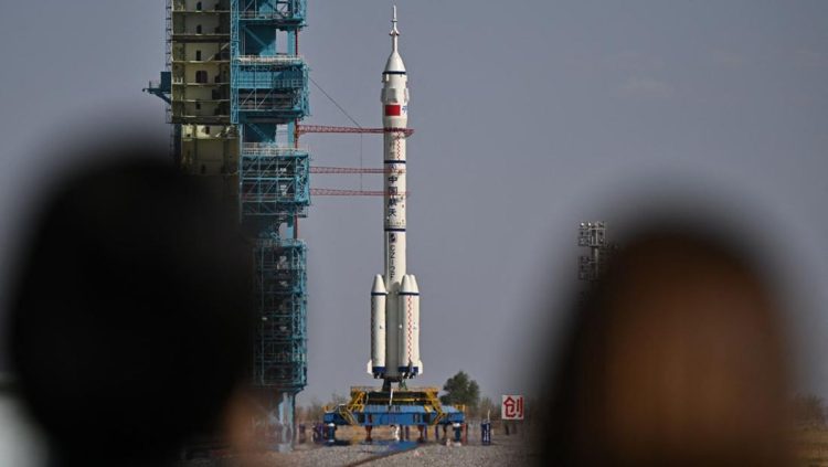 Target Ambisius Peluncuran Roket Antariksa Indonesia sebelum 2040