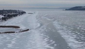 Danau Balaton di Hungaria Setelah Hampir 1 Dekade Akhirnya Membeku Lagi