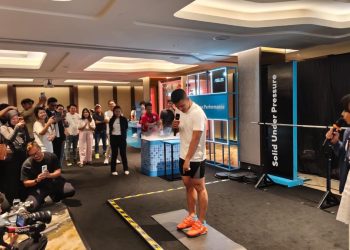 Menyiksa Laptop dari Tekanan 100 Kg hingga Suhu Ekstrem -33 Derajat Celcius